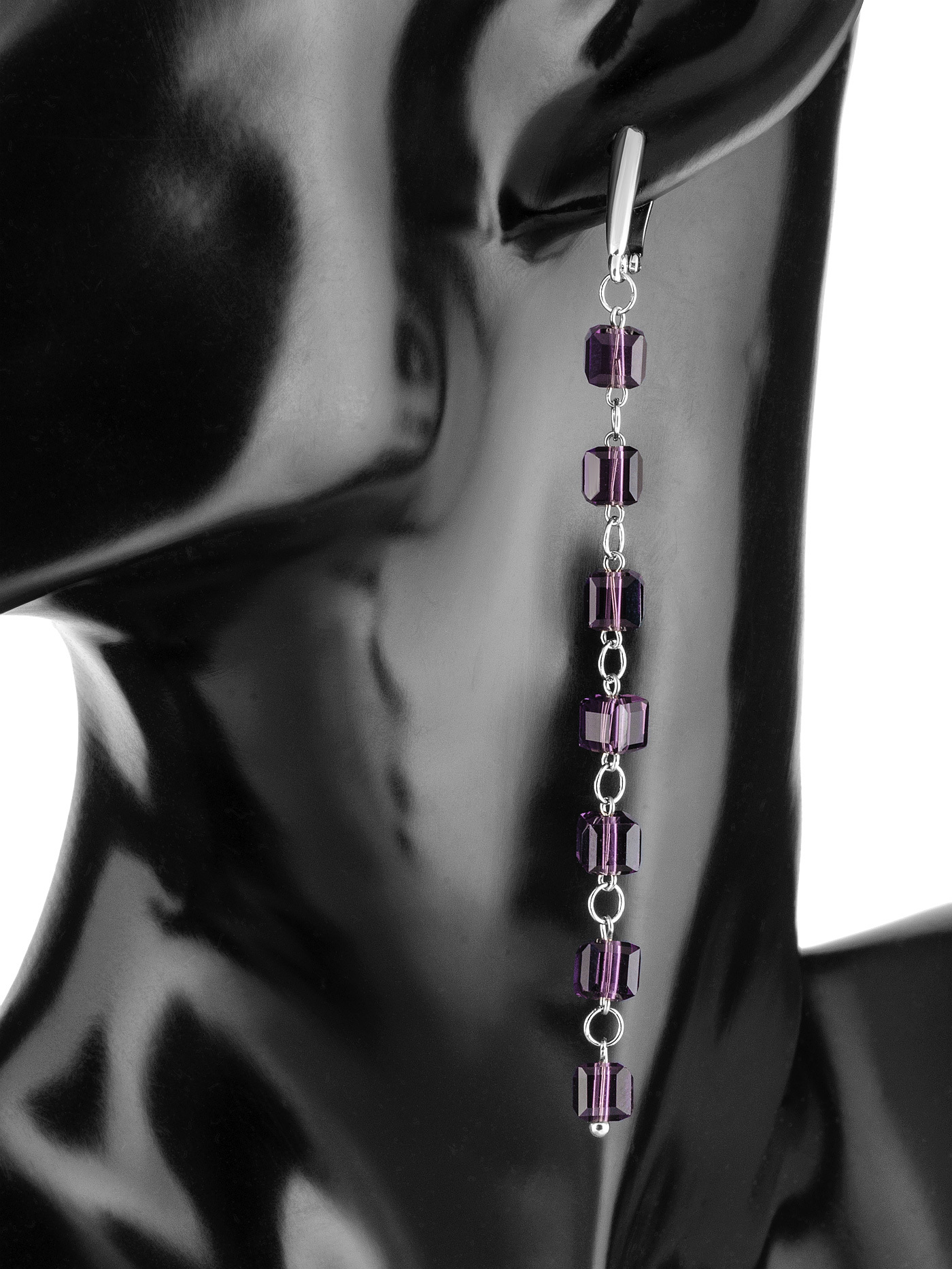 Дизайнерские фиолетовые длинные серьги с кубиками кристаллами